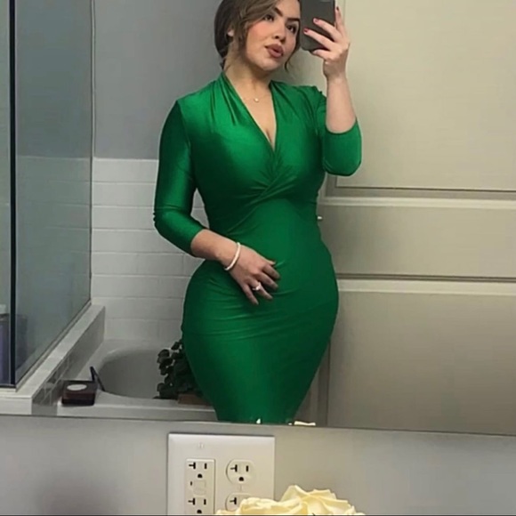 Meet your Posher, Lucia - Picture 1 of 1